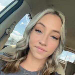 Meet your Posher, Dayla